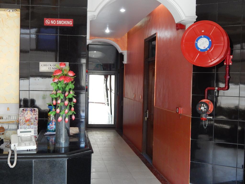 Airport Hotel Paradise International Nowe Delhi Zewnętrze zdjęcie