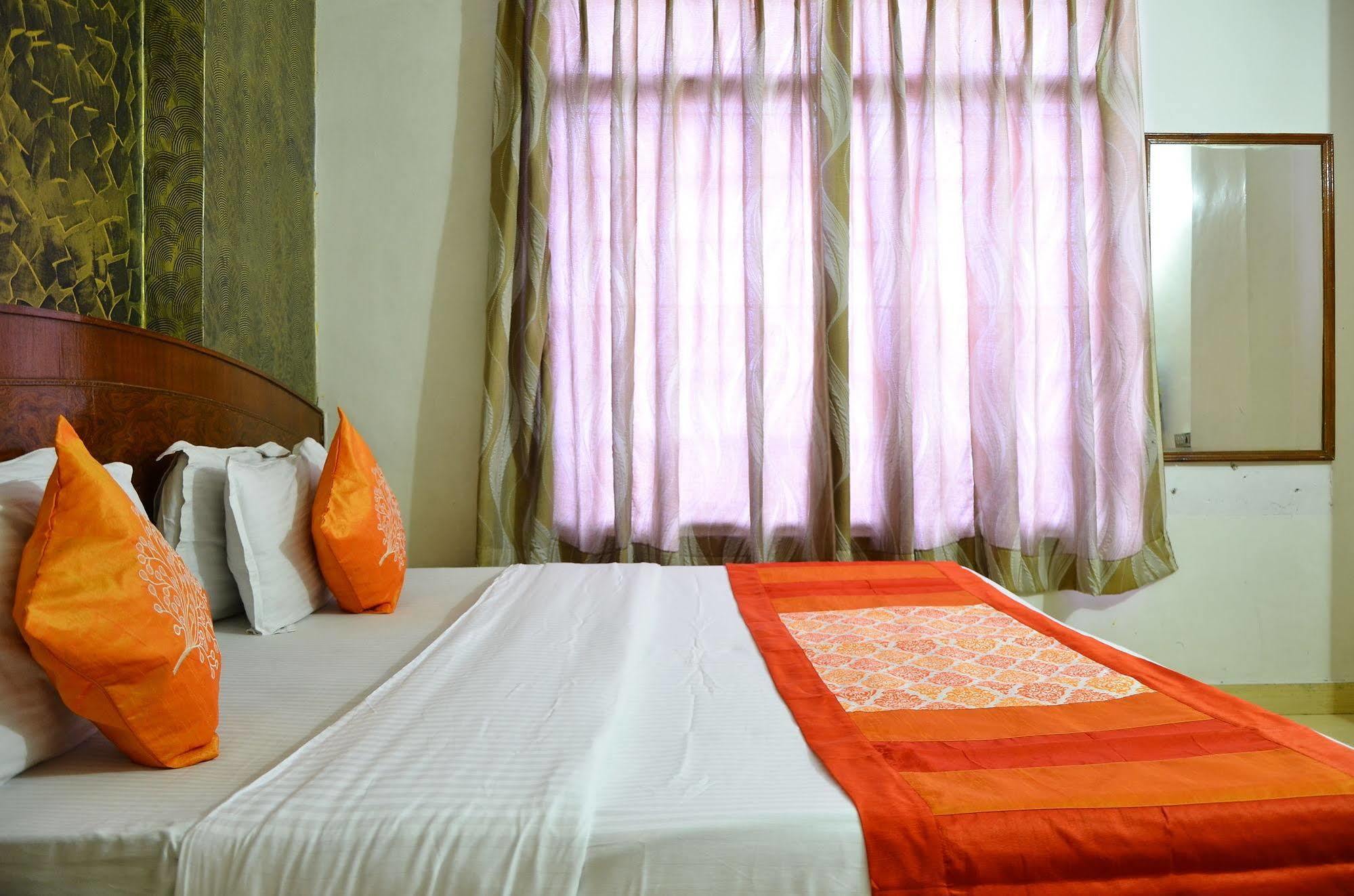 Airport Hotel Paradise International Nowe Delhi Zewnętrze zdjęcie